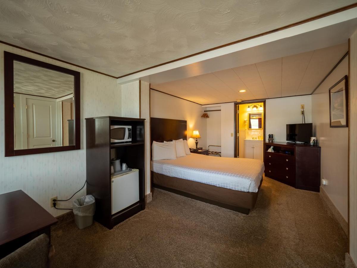 Lake 'N Pines Motel Cooperstown Ngoại thất bức ảnh