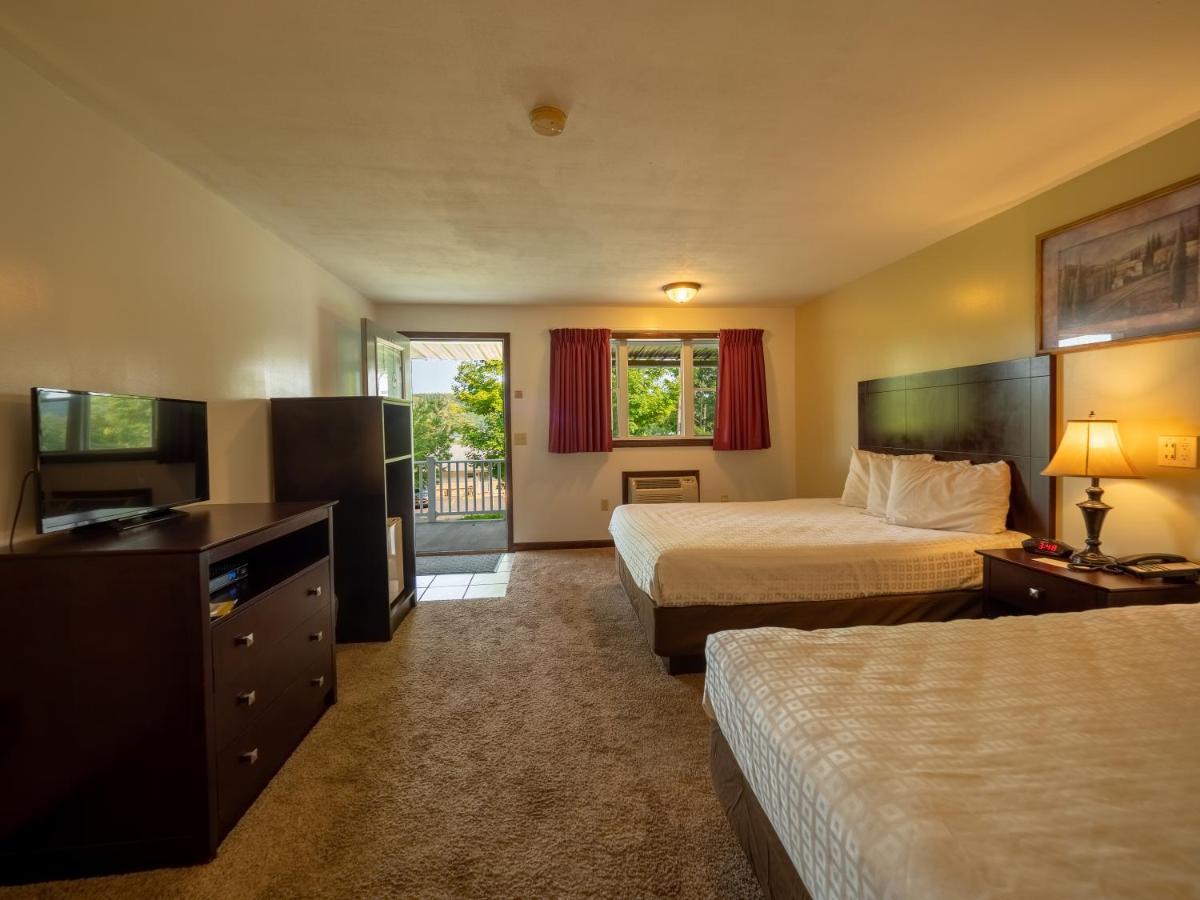 Lake 'N Pines Motel Cooperstown Ngoại thất bức ảnh