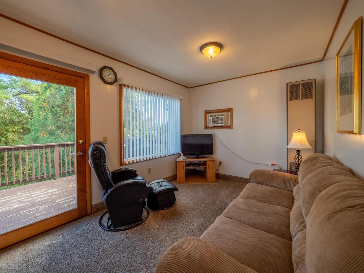 Lake 'N Pines Motel Cooperstown Ngoại thất bức ảnh