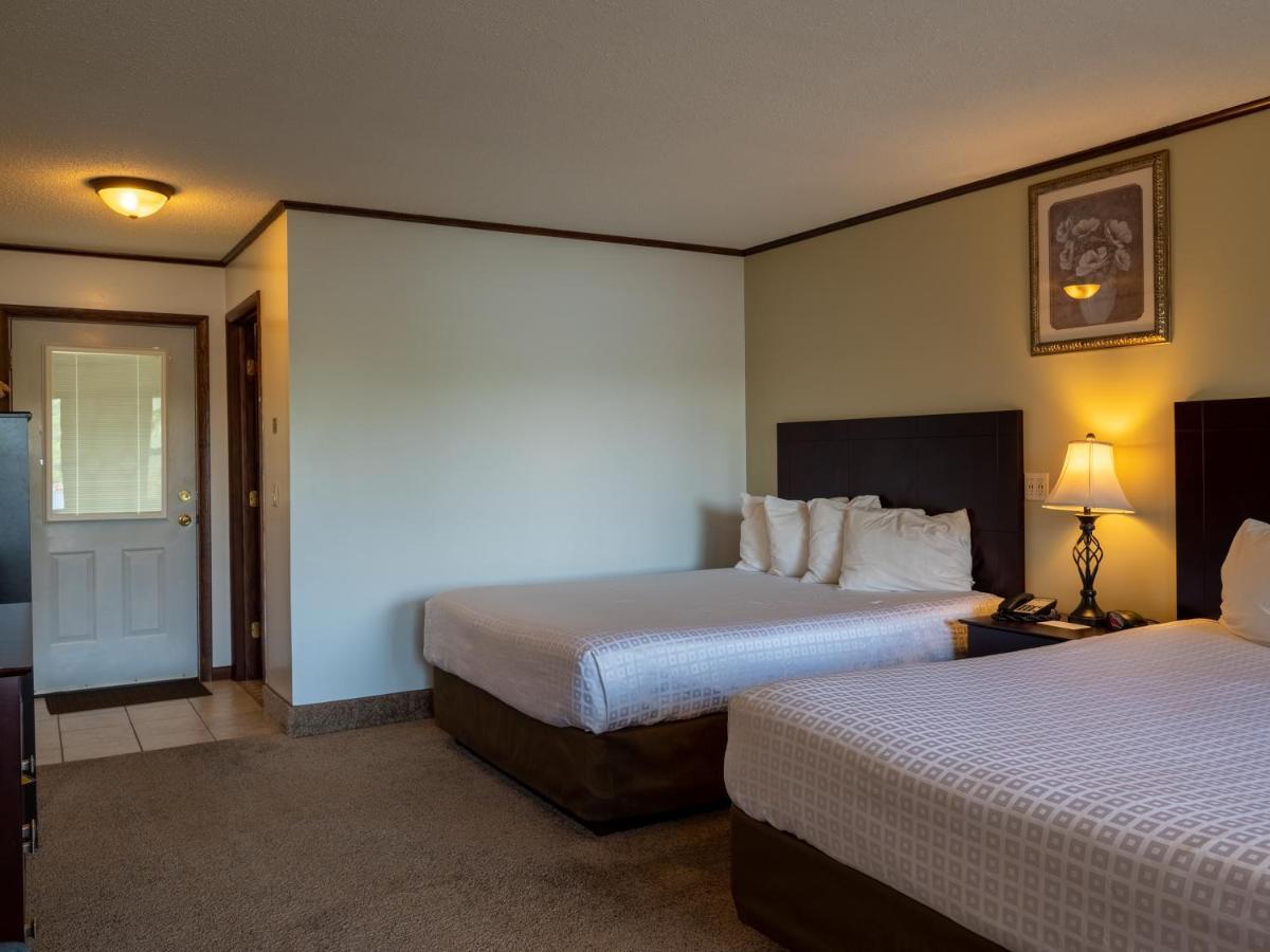 Lake 'N Pines Motel Cooperstown Ngoại thất bức ảnh