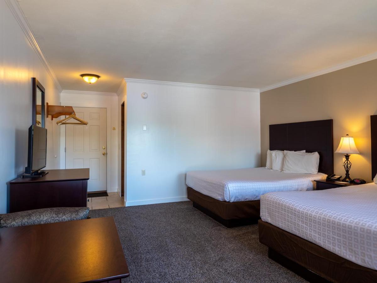 Lake 'N Pines Motel Cooperstown Ngoại thất bức ảnh